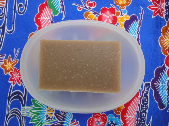 未来石鹸沖縄は大自然の環境の中で育てらた沖縄産の月桃（ゲットウ）石鹸です。
